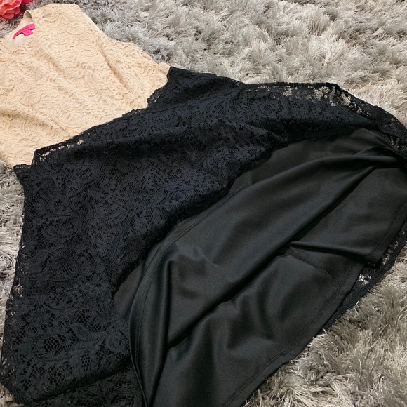 Betsey Johnson Lace Two Tone Dress Women size 4 - Picture 6 of 8
